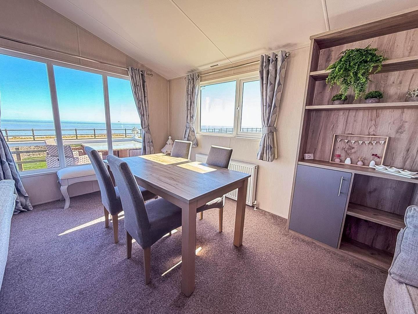 Stunning 6 Berth Lodge With Full Sea Views In Suffolk Ref 68007Cr Lowestoft Zewnętrze zdjęcie
