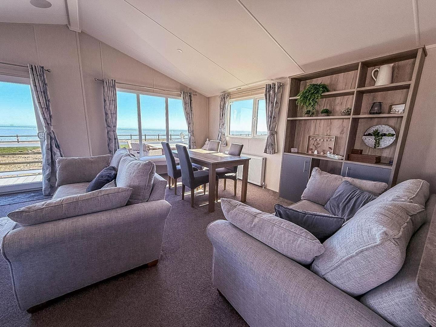 Stunning 6 Berth Lodge With Full Sea Views In Suffolk Ref 68007Cr Lowestoft Zewnętrze zdjęcie